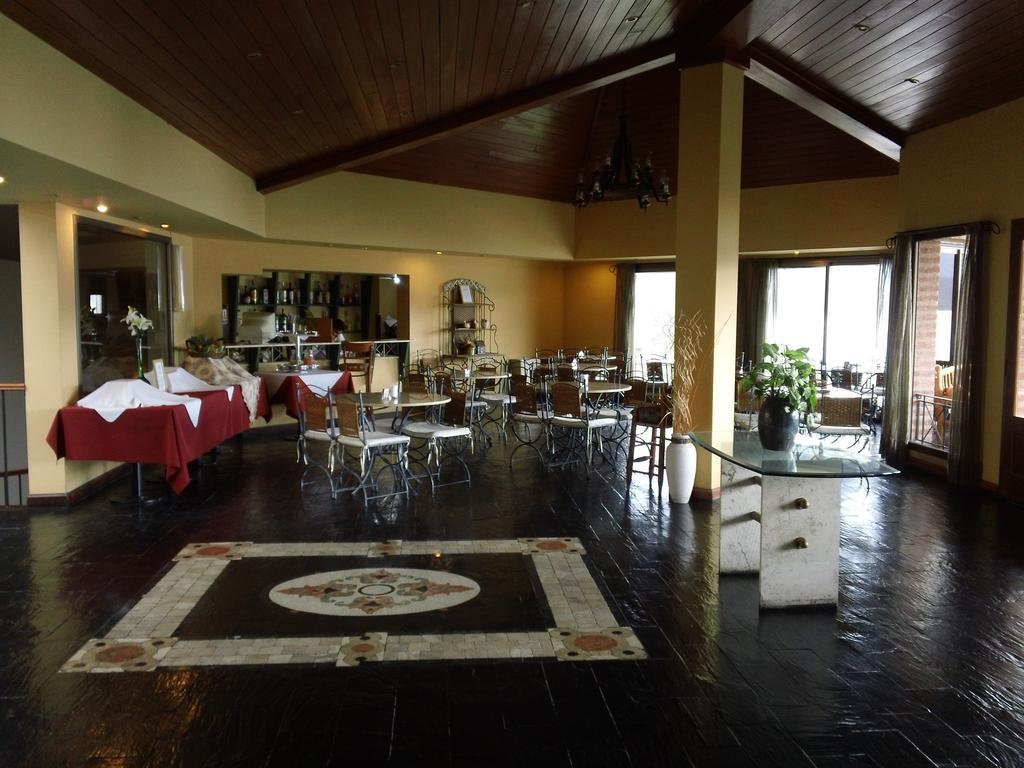 Hotel Del Dique Кабра Корал Екстериор снимка