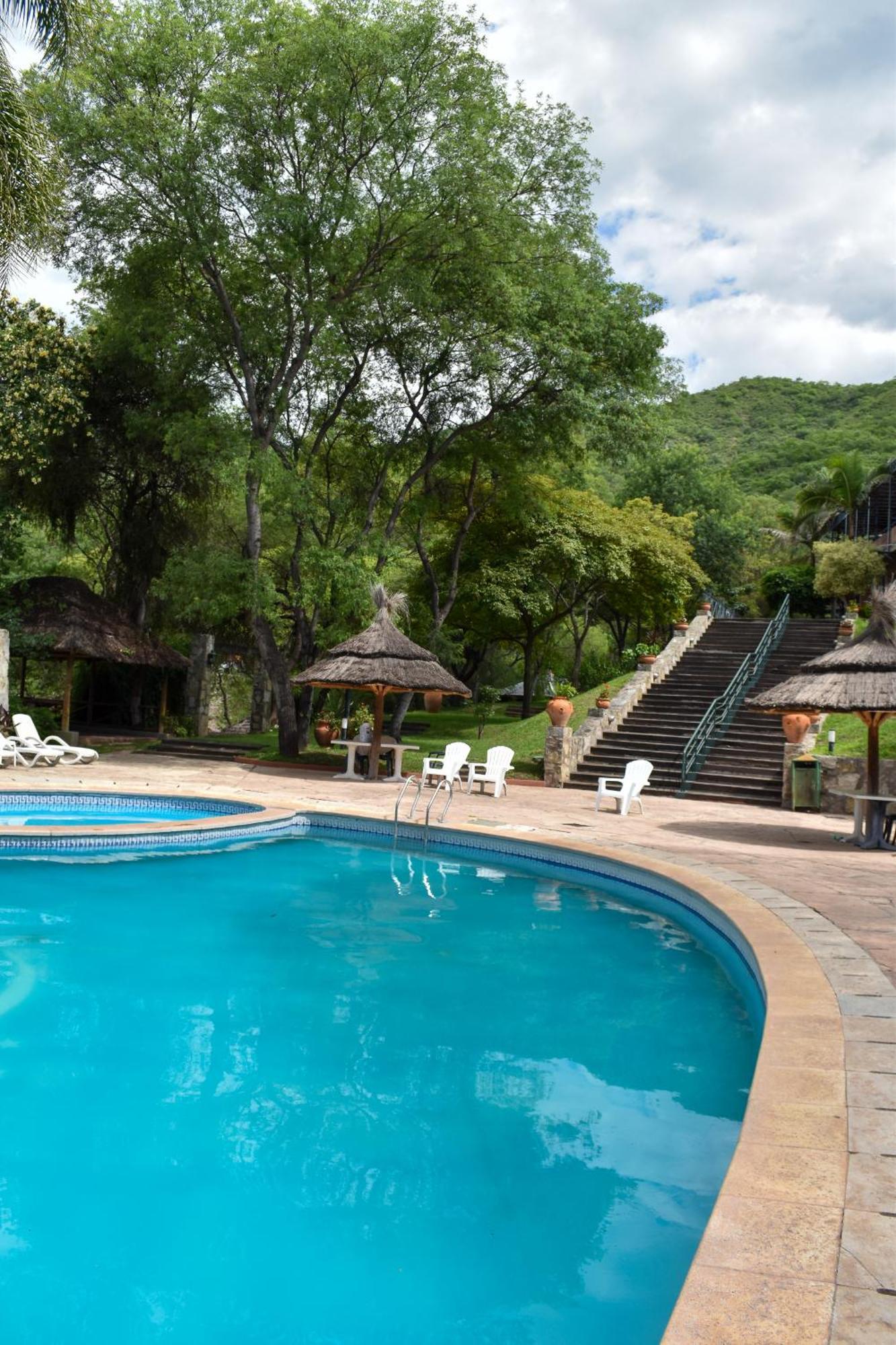 Hotel Del Dique Кабра Корал Екстериор снимка