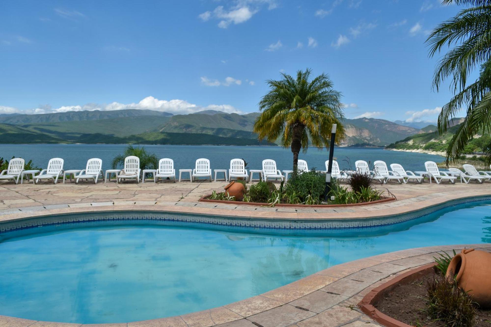 Hotel Del Dique Кабра Корал Екстериор снимка